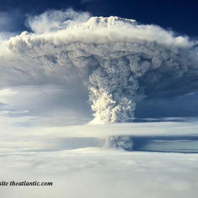 Eruption du Puyehue au Chili en 2011 